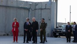 Blinken Gazze ile İsrail arasındaki sınır kapısını ziyaret etti