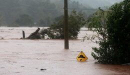 Brezilyayı sel vurdu: 8 ölü, 21 kayıp