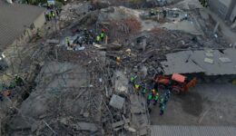 Güney Afrika’da çöken binada 33 kişi öldü