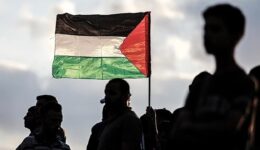 Gazze Şeridi’ndeki gazeteciler, Filistin halkının gürleyen sesi olmayı sürdürüyor