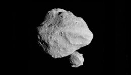 NASA’nın keşfettiği asteroit, bebek çıktı