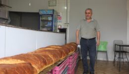 Sivas’ta 3 metre 80 santimetre uzunluğunda ekmek yapıldı